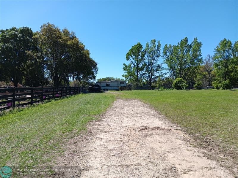 2630 NW 140th St, Citra, Florida image 17