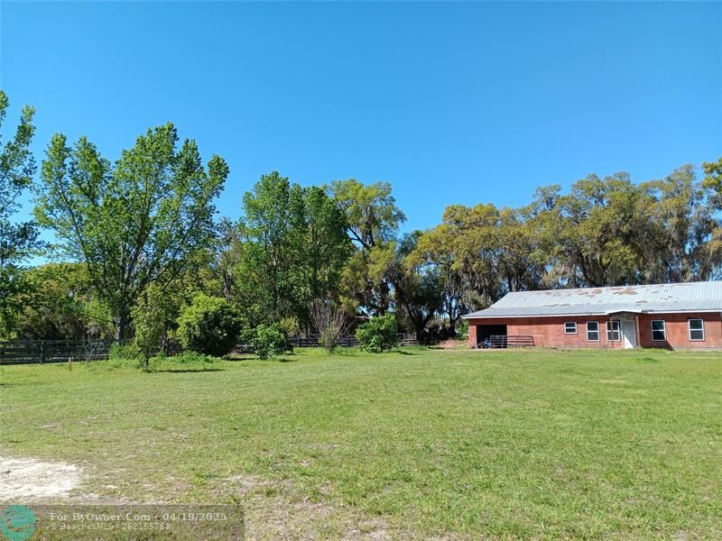 2630 NW 140th St, Citra, Florida image 7