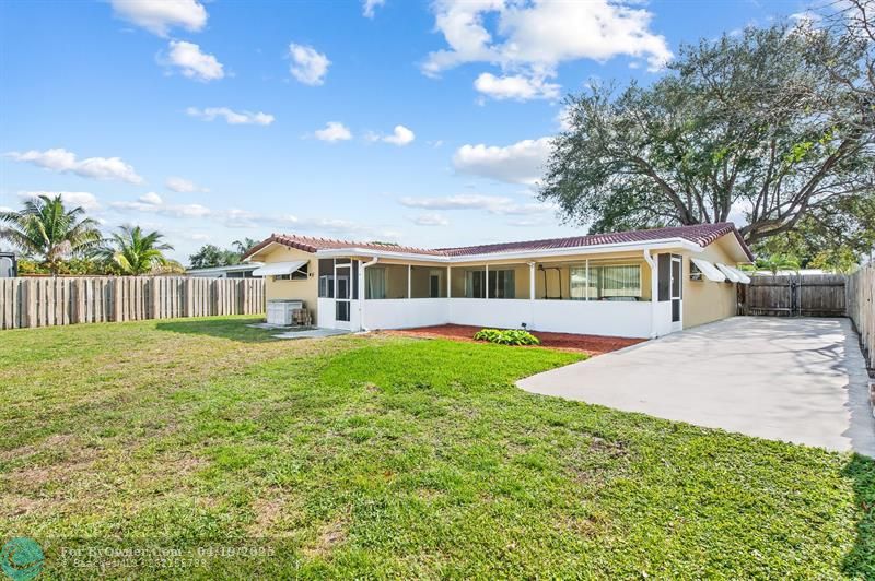1812 N 44th Ave, Hollywood, Florida image 25