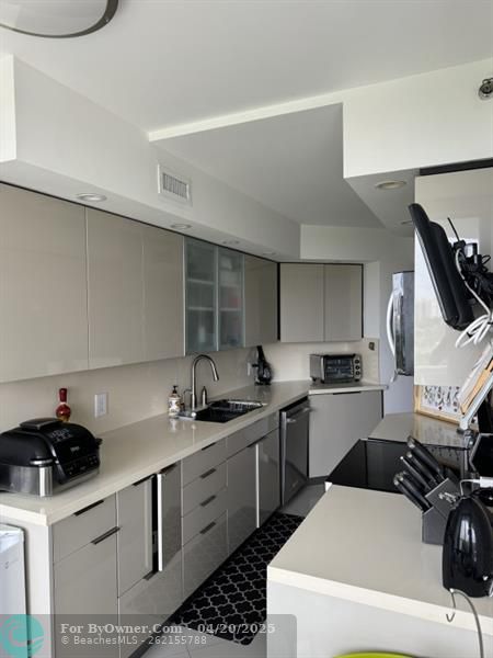 3610 Yacht Club Dr #701, Miami, Florida image 5