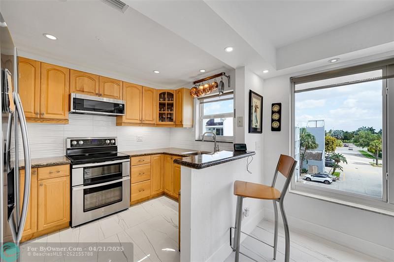2860 NE 14th Street Cswy #D401, Pompano Beach, Florida image 18