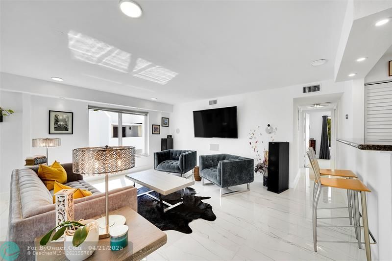 2860 NE 14th Street Cswy #D401, Pompano Beach, Florida image 8
