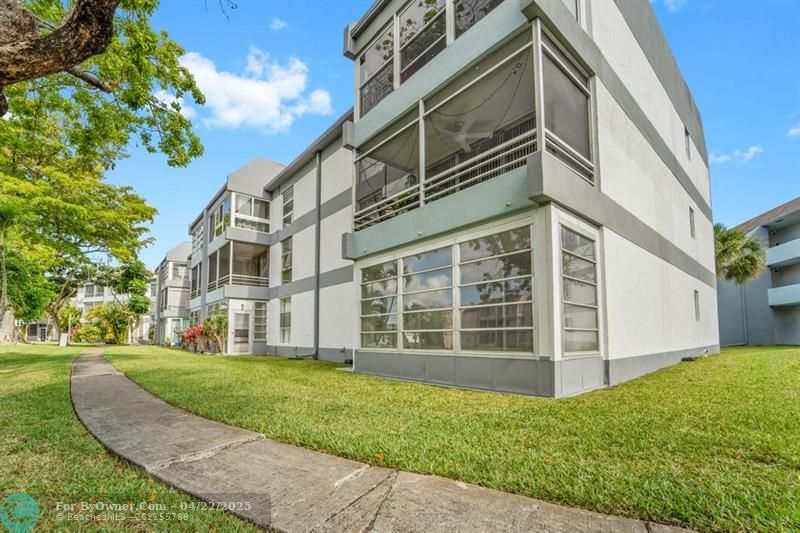 8321 Sands Point Blvd #101D, Tamarac, Florida image 15