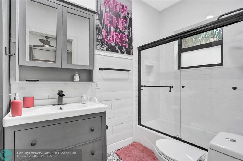 1013 Harrison St, Hollywood, Florida image 15