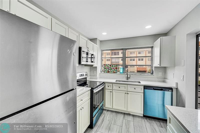 2201 NW 41st Avenue #209, Lauderhill, Florida image 5