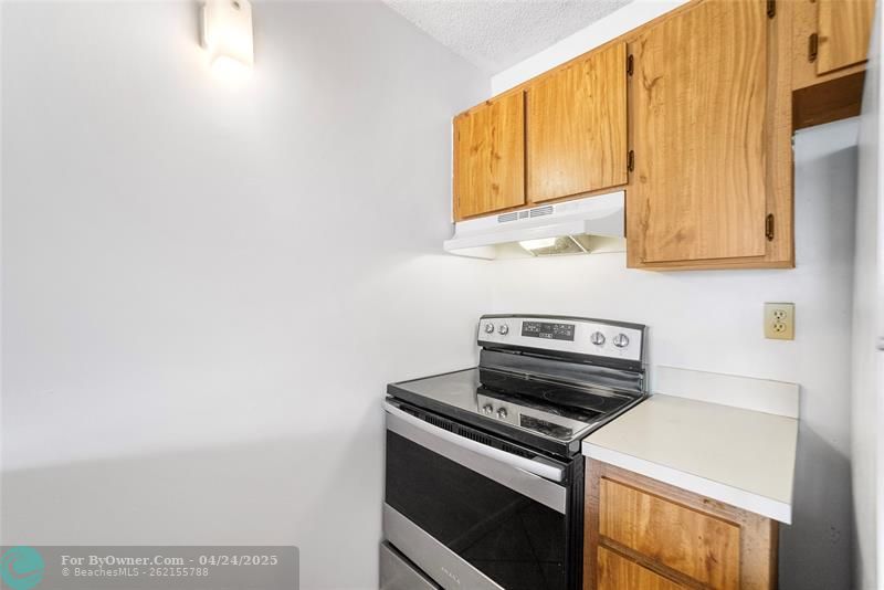 2771 Riverside Dr #517A, Coral Springs, Florida image 10
