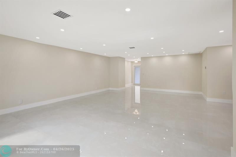 855 NW 76th Ter, Plantation, Florida image 9