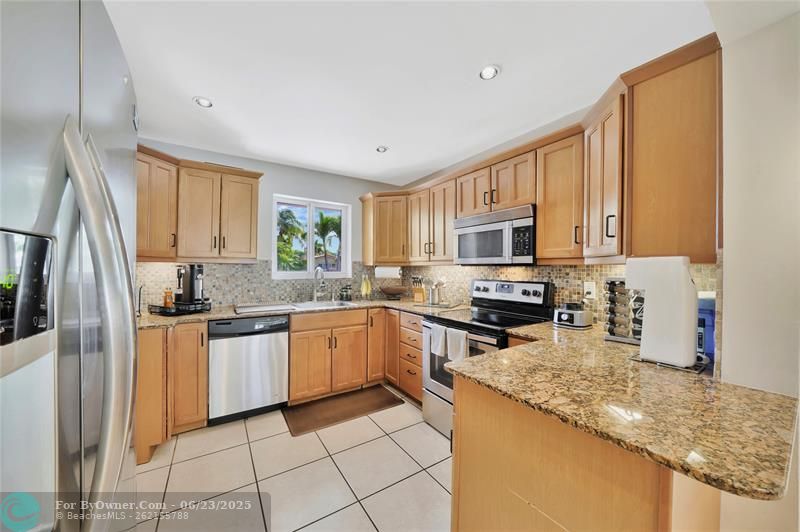 4451 NE 18th Ave, Oakland Park, Florida image 24