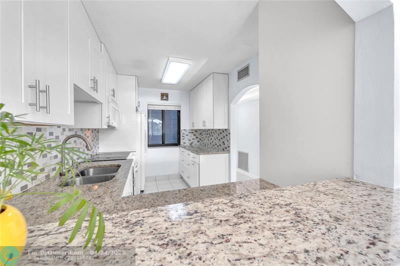 4278 Este Dr #104, Lake Worth, Florida image 23