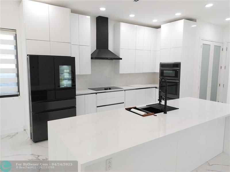 254 SW 12th St, Dania Beach, Florida image 7