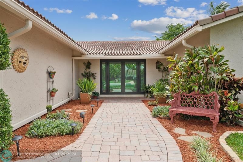 8710 Mahogany Ave, Plantation, Florida image 3