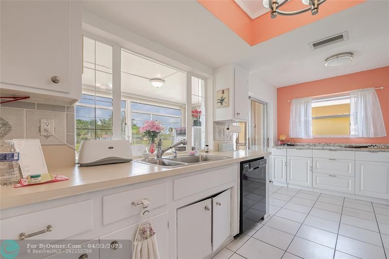 4510 NW 45th Ct, Tamarac, Florida image 11