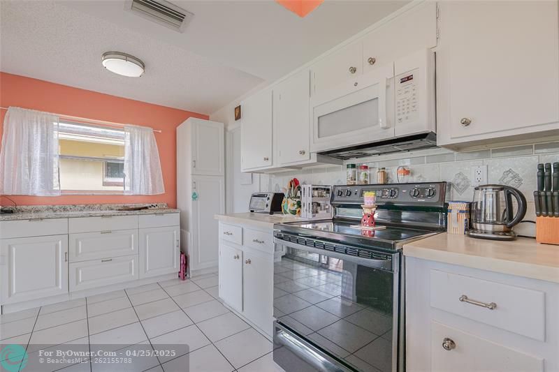 4510 NW 45th Ct, Tamarac, Florida image 12