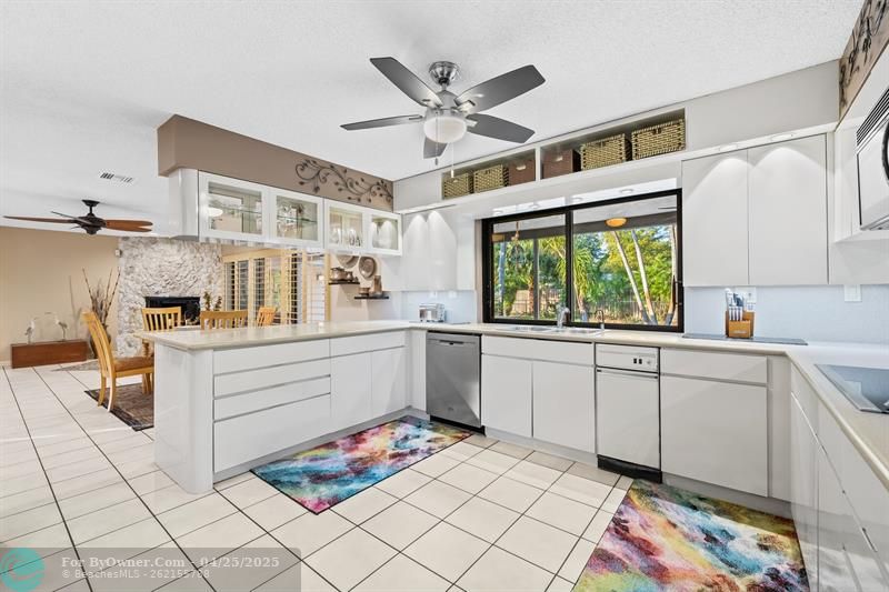 2051 NW 100th Way, Coral Springs, Florida image 20