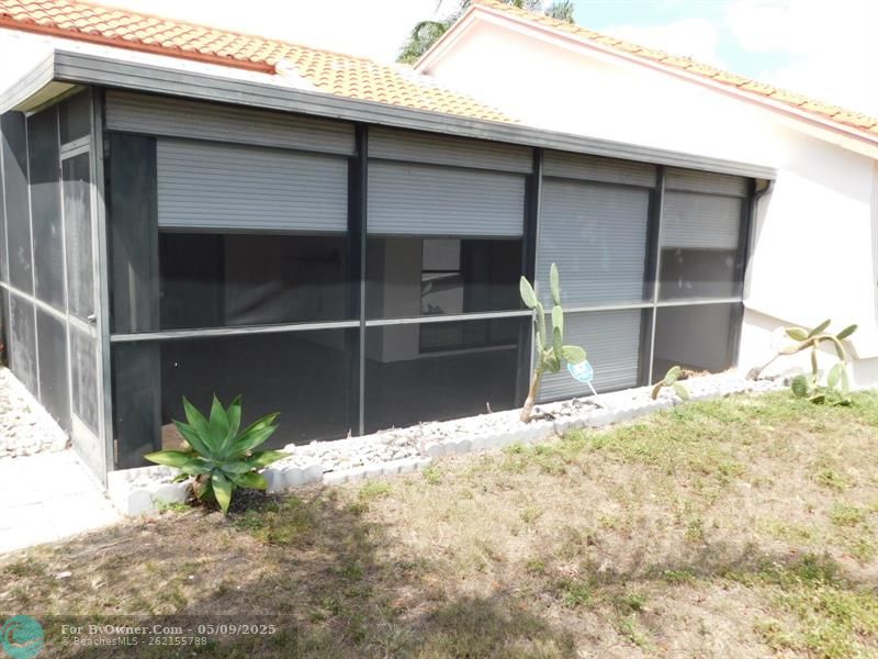 10512 NW 70th St, Tamarac, Florida image 33