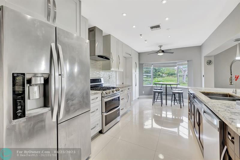 5500 Mulberry Dr, Tamarac, Florida image 4