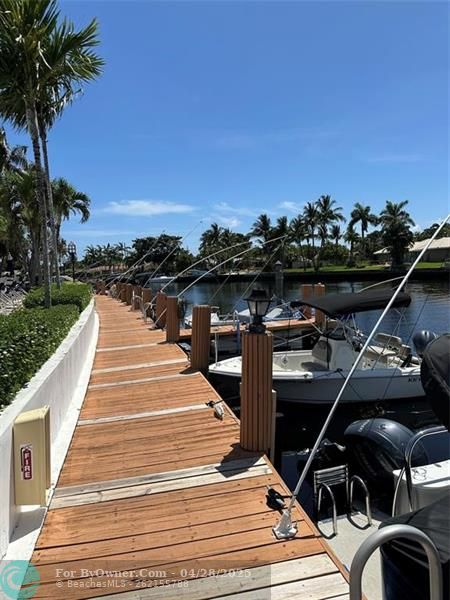 130 Cypress Club Dr #323, Pompano Beach, Florida image 31