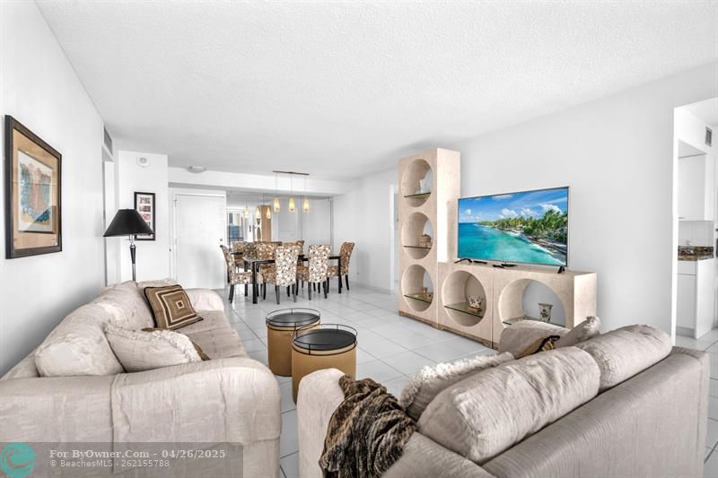 230 174th St #901, Sunny Isles Beach, Florida image 4