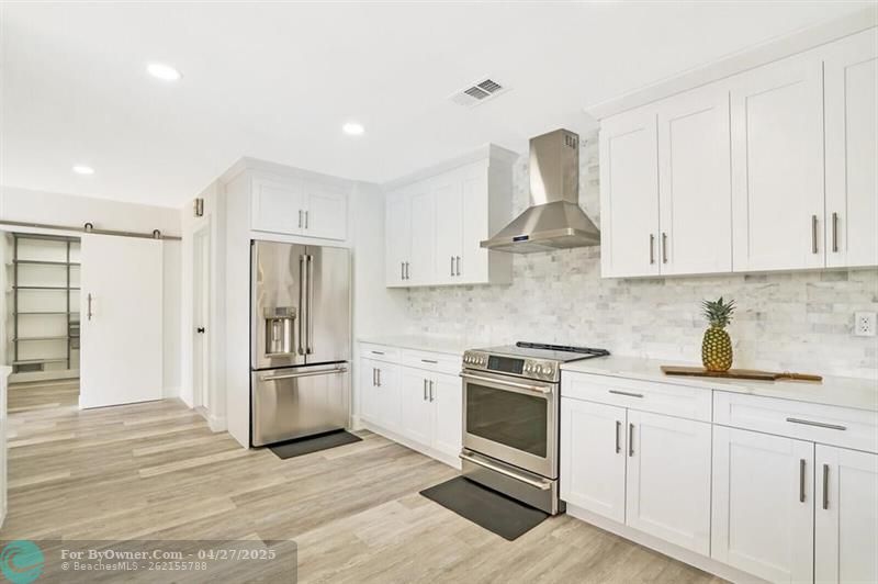 5201 NE 33rd Avenue, Fort Lauderdale, Florida image 12