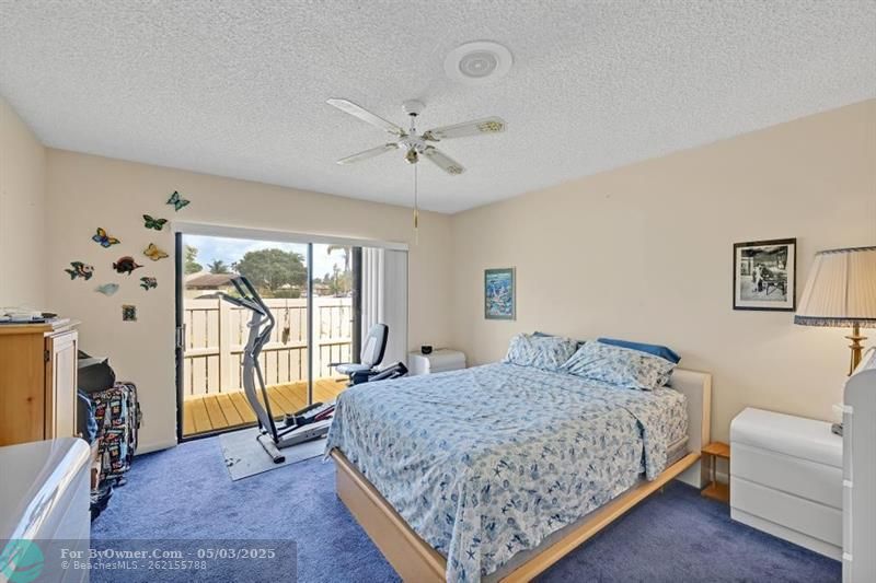 643 Banks Rd, Margate, Florida image 9