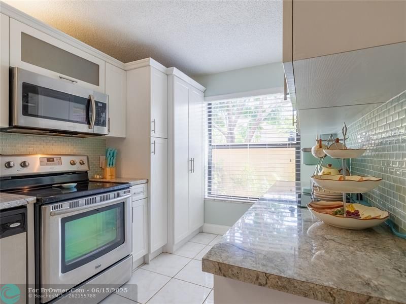 1424 NW 97th Ter #280, Pembroke Pines, Florida image 9
