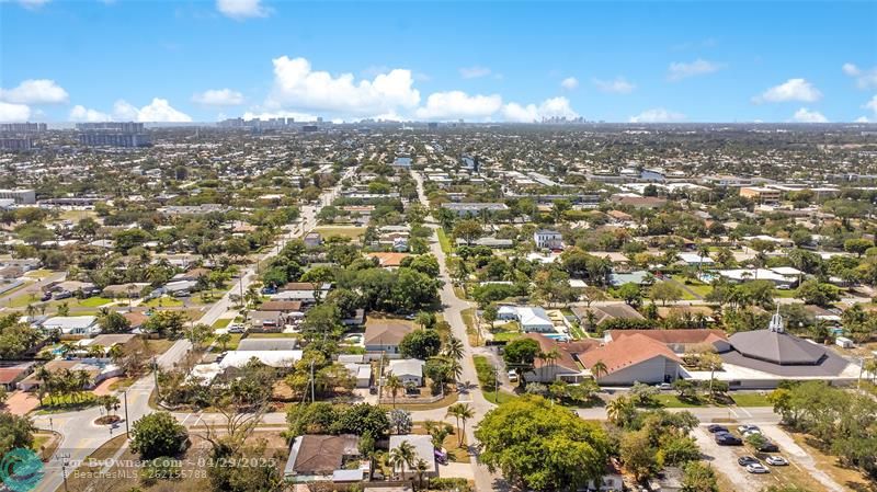 1001 NE 4th St, Pompano Beach, Florida image 24