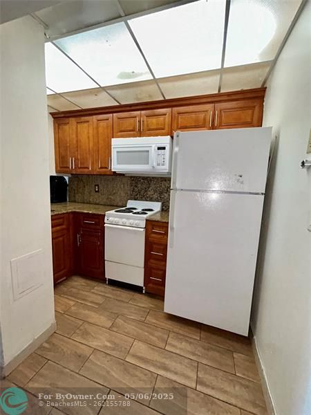 #109, Miami, Florida image 13