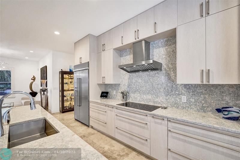 517 NE 11th Ave, Fort Lauderdale, Florida image 14