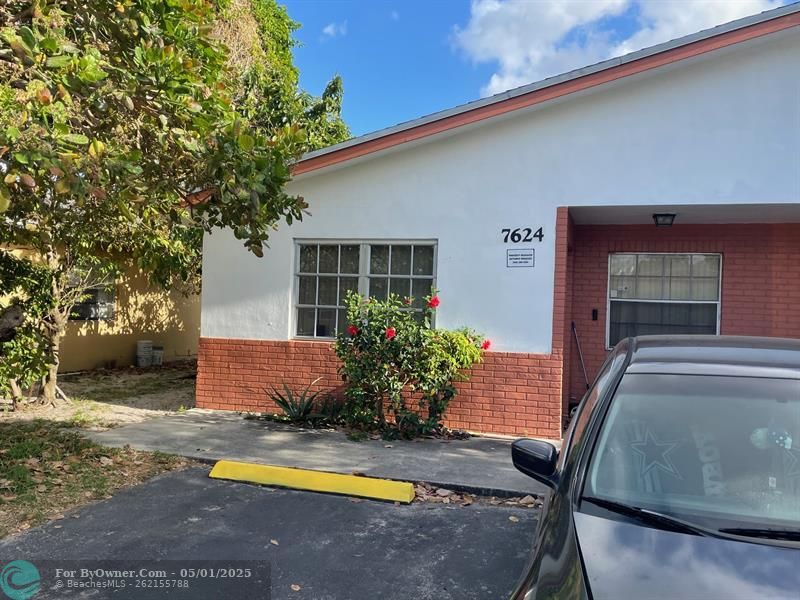 7624 SW 10th St, North Lauderdale, Florida image 1