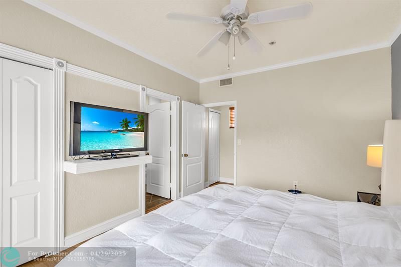 16157 NW 22nd St, Pembroke Pines, Florida image 17
