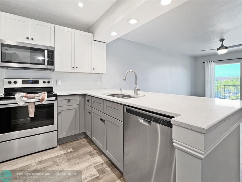 3004 NE 5th Ter #317-C, Wilton Manors, Florida image 25