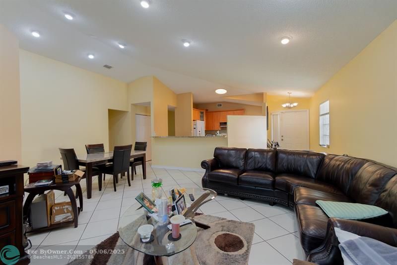 16226 NW 19th St, Pembroke Pines, Florida image 9