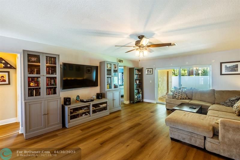 10460 NW 2nd Ct, Plantation, Florida image 7
