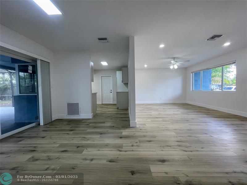 3935 NW 38th Ter, Lauderdale Lakes, Florida image 10