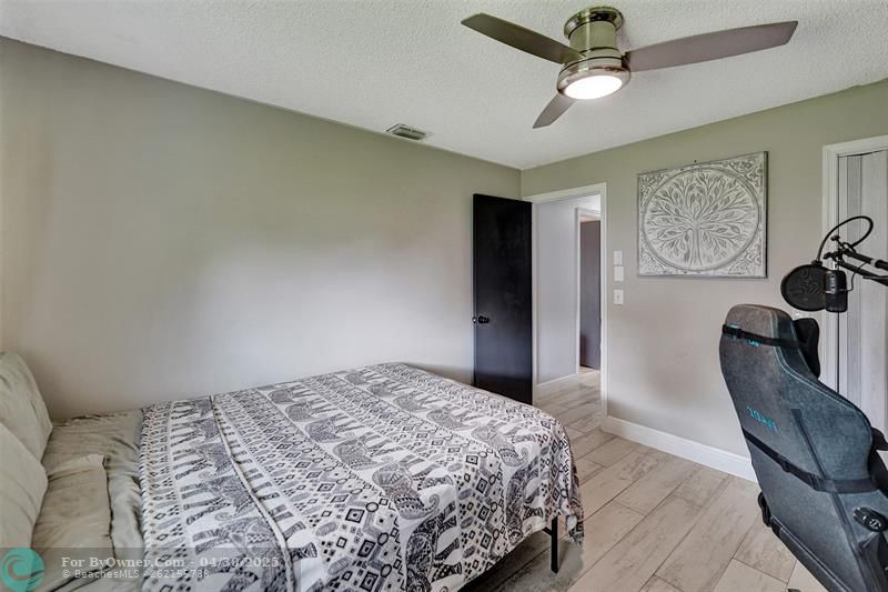 1070 NW 85th Terrace #D72, Plantation, Florida image 16