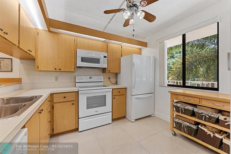 6217 Balboa Circle #305, Boca Raton, Florida image 7