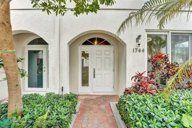 1744 NE 9th St, Fort Lauderdale, Florida image 3