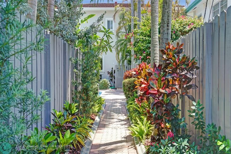 1744 NE 9th St, Fort Lauderdale, Florida image 33