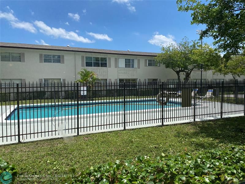 430 SE 2nd Ave #5, Deerfield Beach, Florida image 29