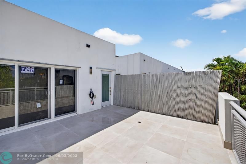 824 NE 19th Ave, Fort Lauderdale, Florida image 35