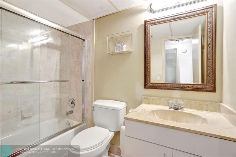 2801 Somerset Dr #112, Lauderdale Lakes, Florida image 7