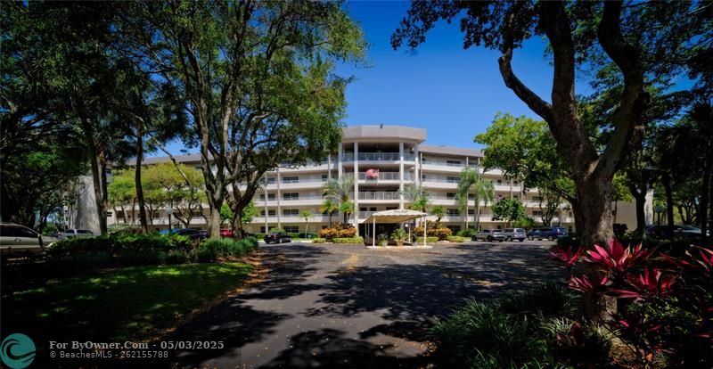 545 Oaks Ln #310, Pompano Beach, Florida image 17