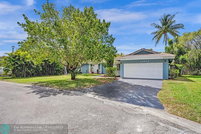 11578 NW 39th Pl, Coral Springs, Florida image 2