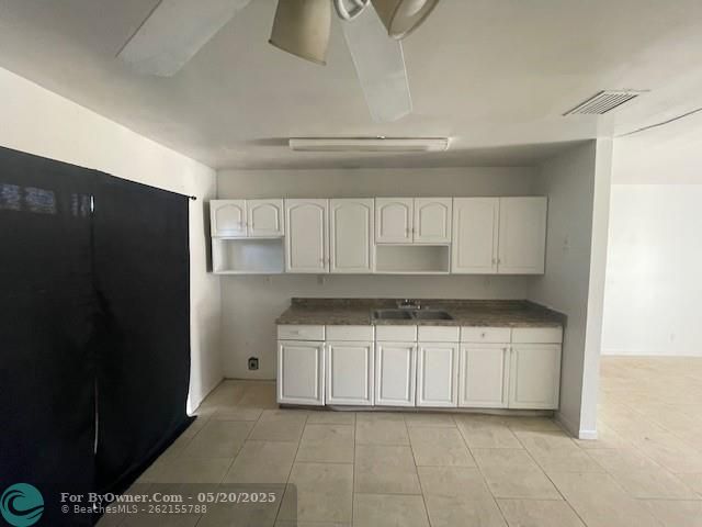 1104 W 24th St, Riviera Beach, Florida image 13