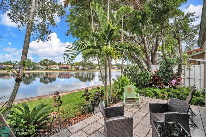 9883 Harbour Lake Cir, Boynton Beach, Florida image 38