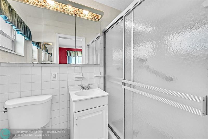 6157 Hogan Creek Rd, Margate, Florida image 18