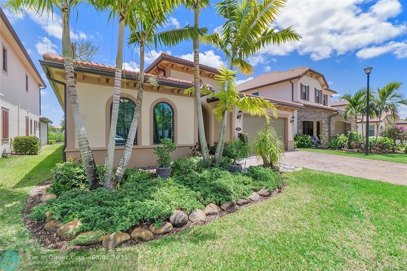 9210 Solstice Cir, Parkland, Florida image 41