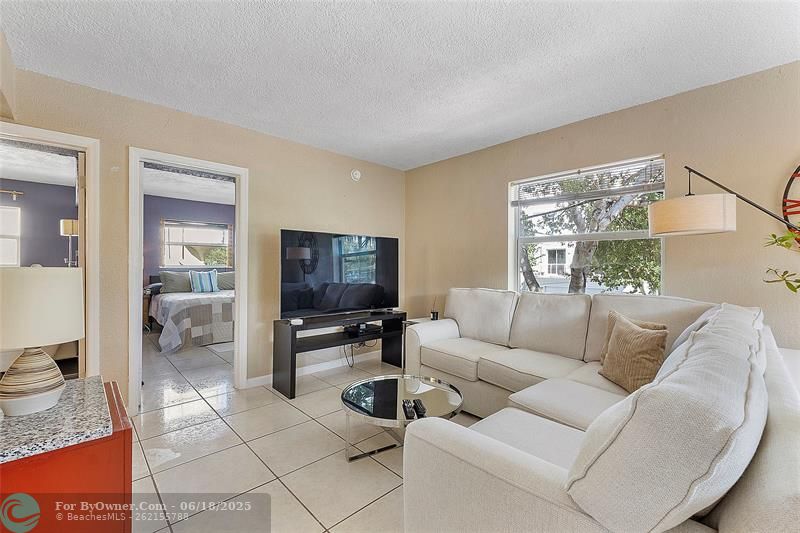 2741 NE 8th Avenue #20, Wilton Manors, Florida image 5