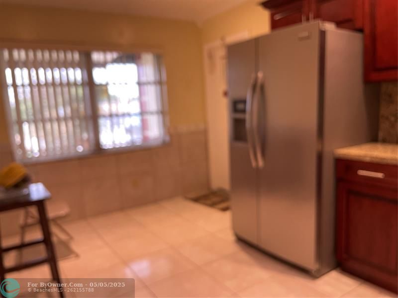 10407 NW 70th St, Tamarac, Florida image 6