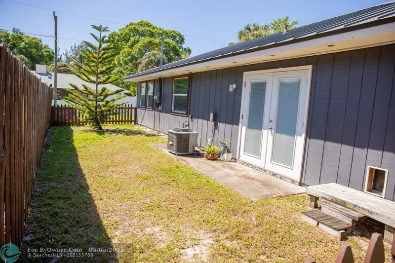 6095 7th St, Vero Beach, Florida image 19